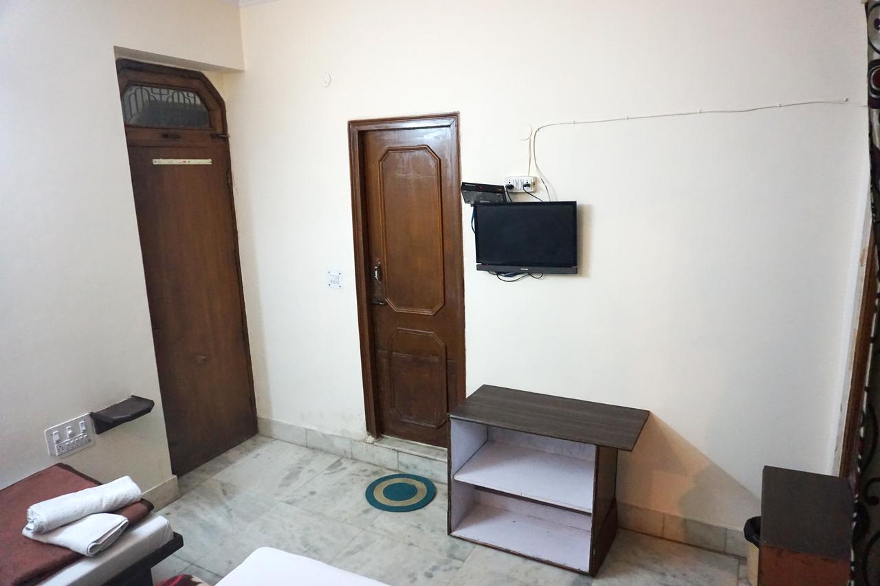 Hotel Venus International New Delhi Luaran gambar