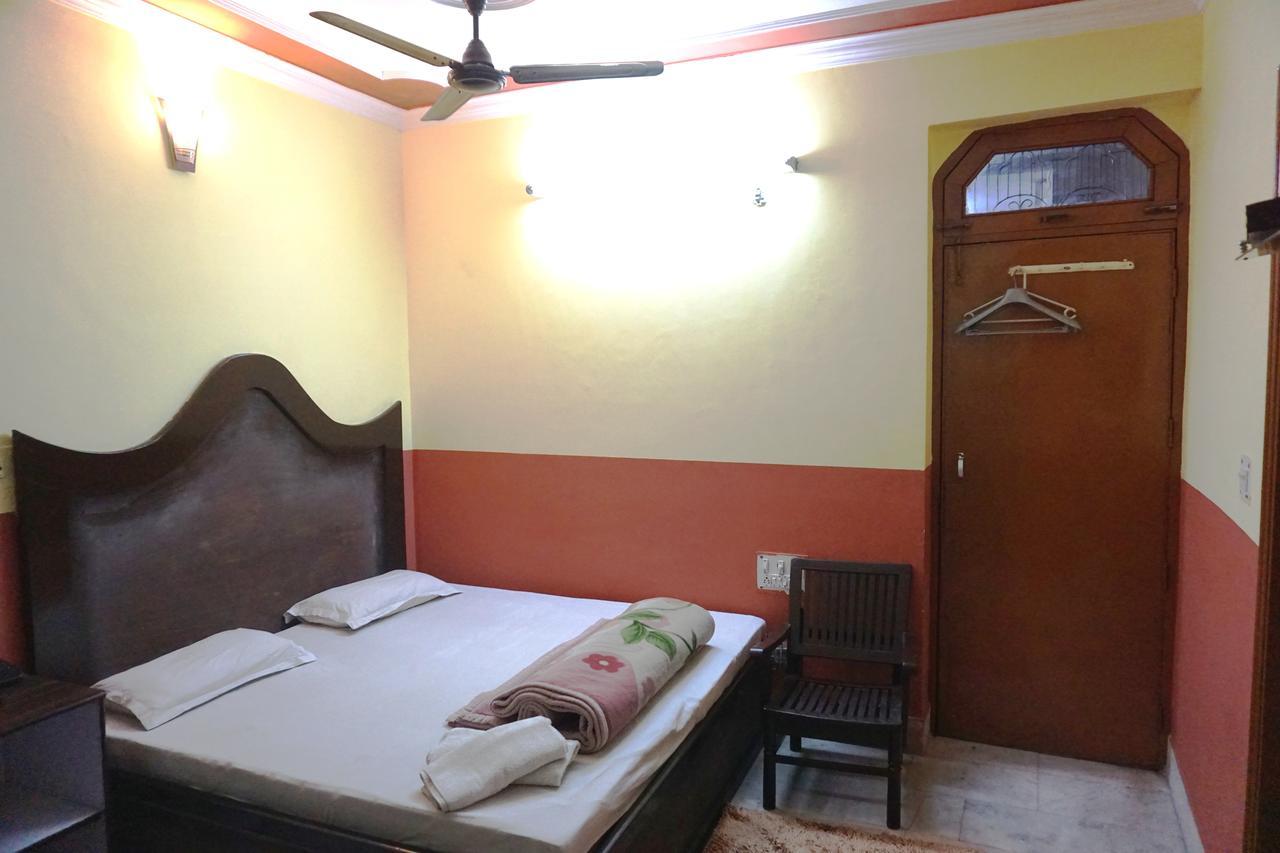 Hotel Venus International New Delhi Luaran gambar