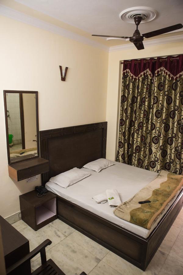 Hotel Venus International New Delhi Luaran gambar