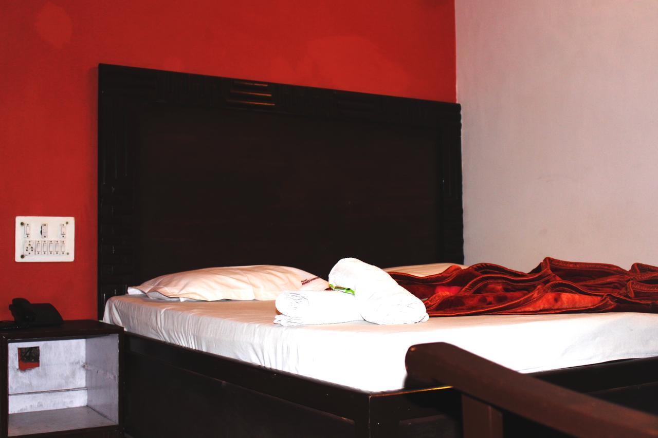Hotel Venus International New Delhi Luaran gambar