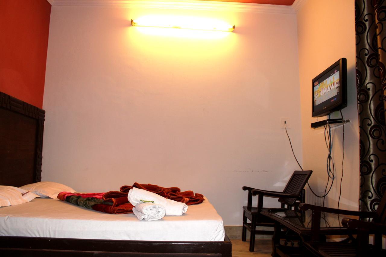 Hotel Venus International New Delhi Luaran gambar