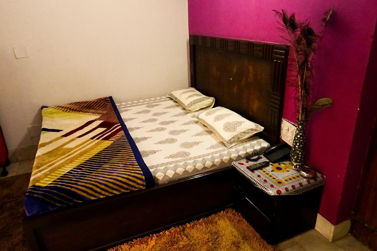 Hotel Venus International New Delhi Luaran gambar